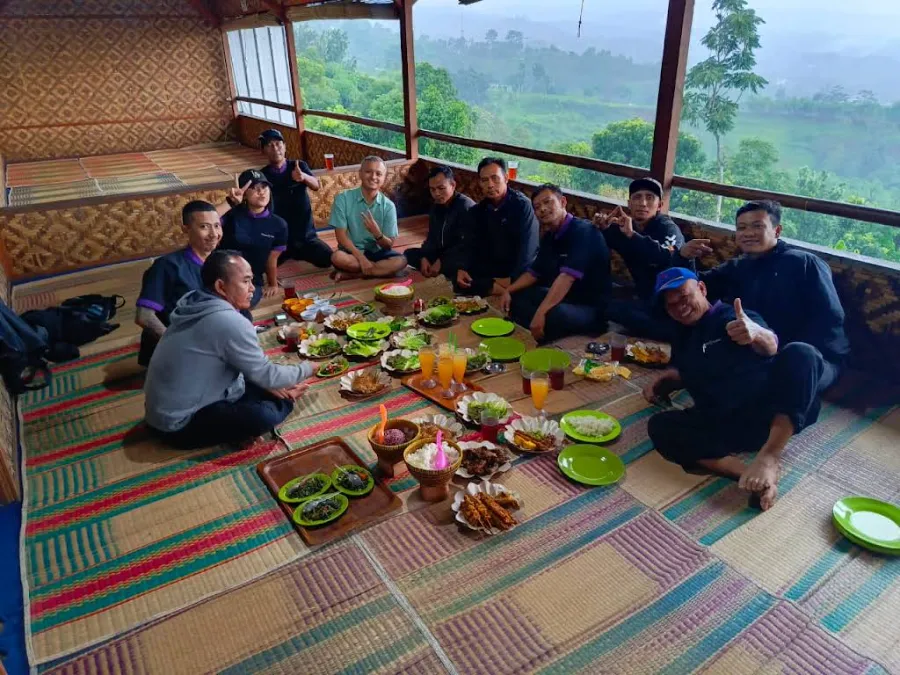 Kuliner Punclut Tempat yang Sejuk