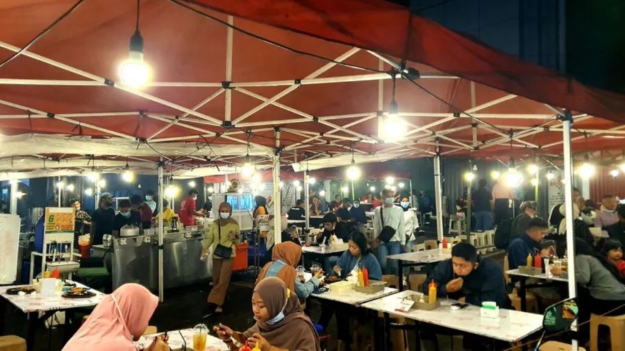 wista kuliner Lengkong Night Street Food