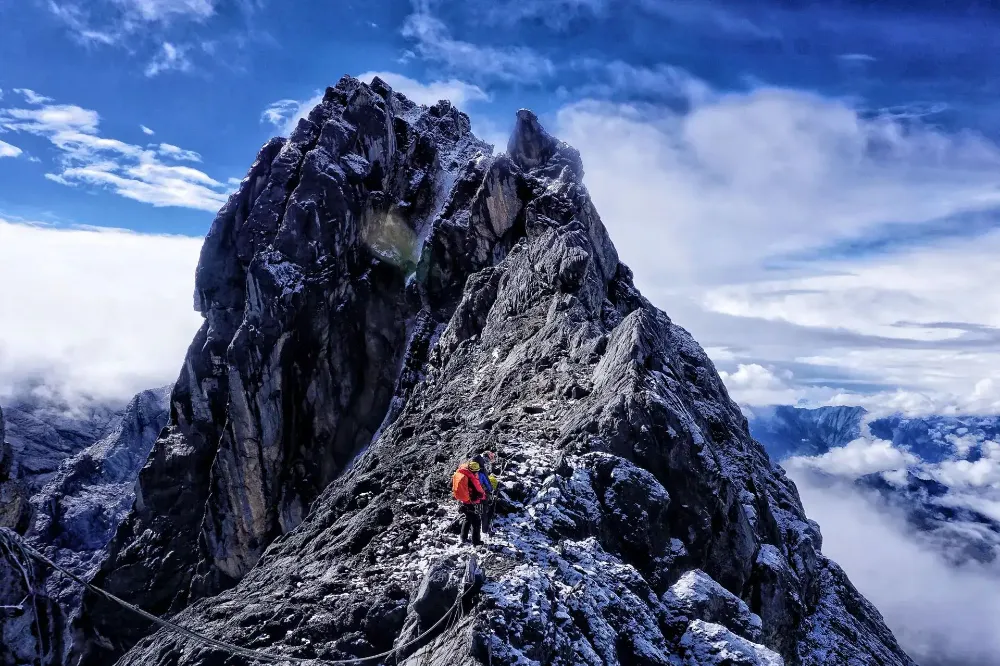 Mount Carstensz Pyramid – Puncak Jaya carstensz peak