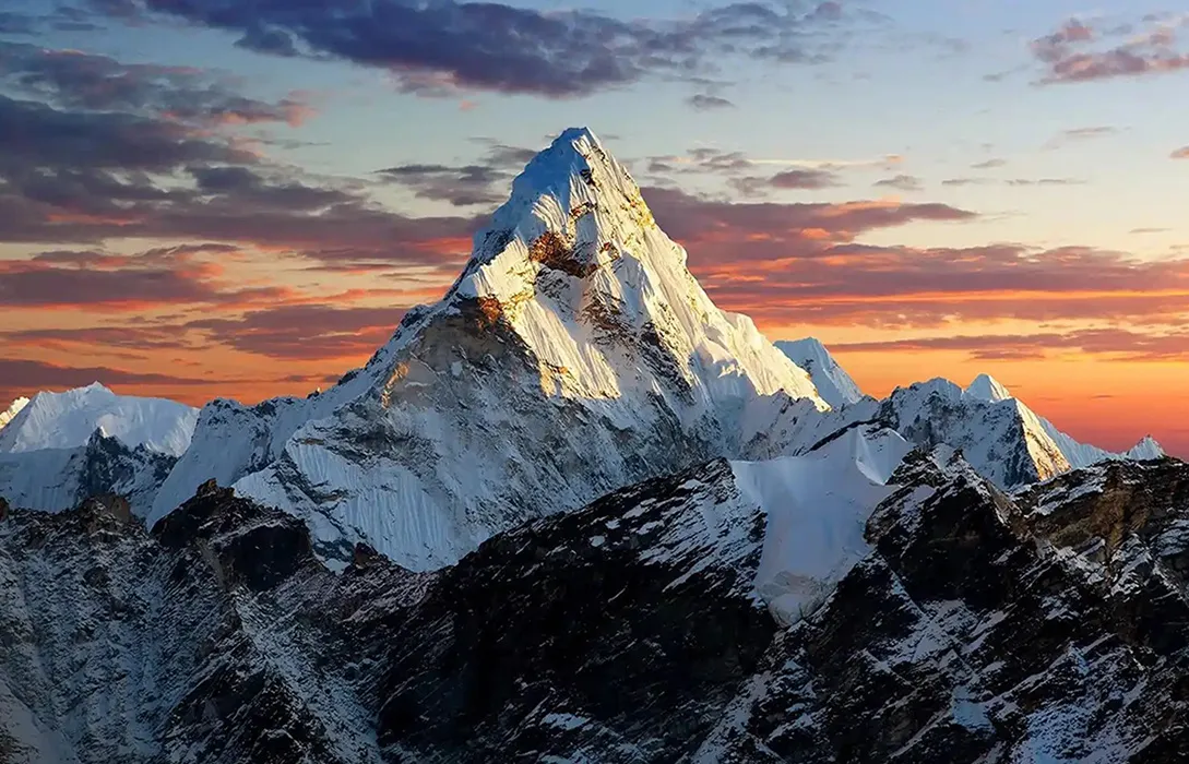 mount everest climbing expeditions
